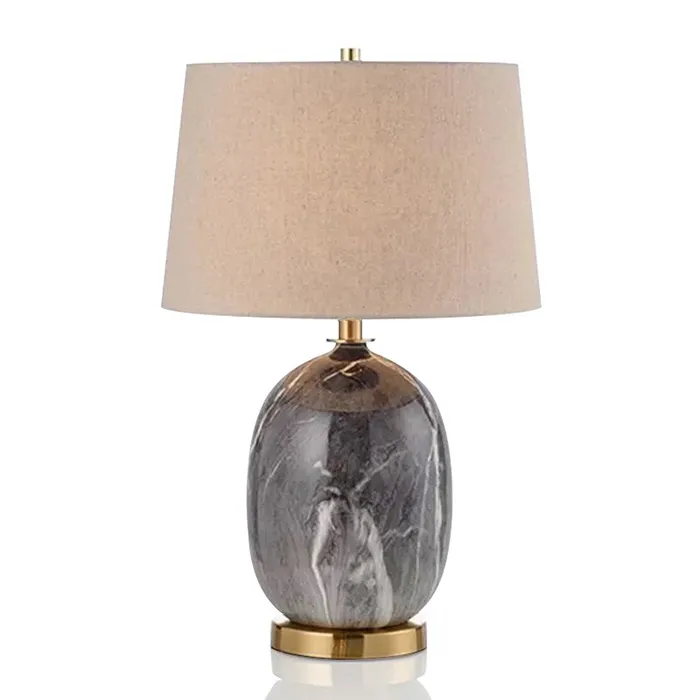 Paano mapanatili ang mga ceramic table lamp?