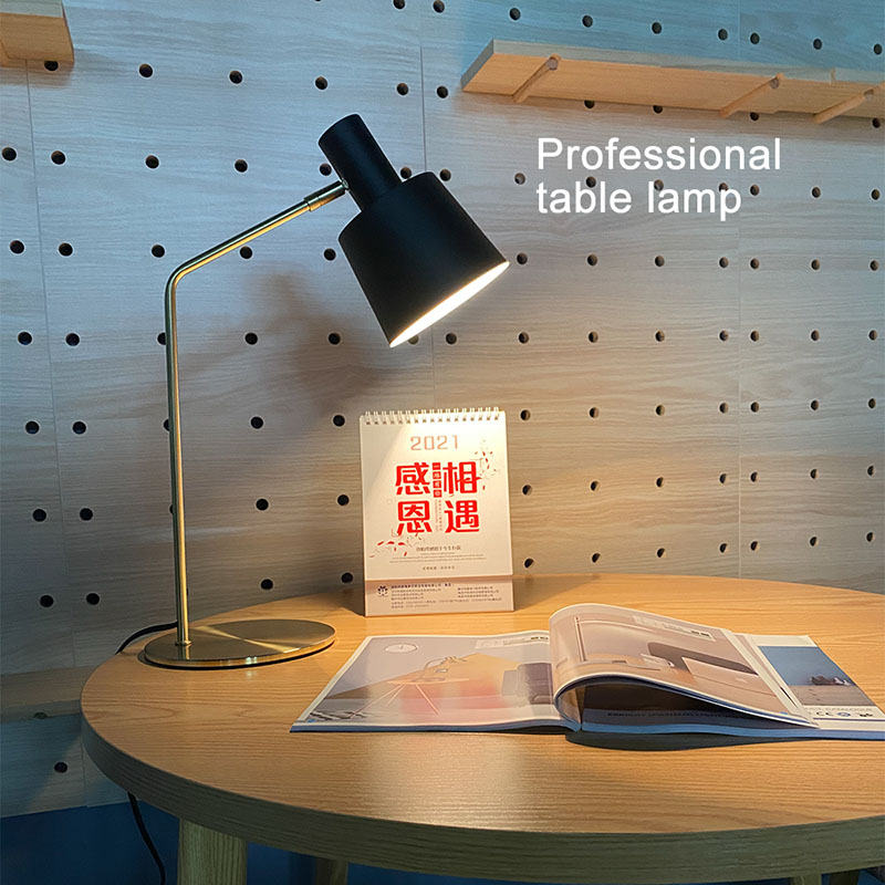 Paano Napapabuti ng Reading Desk Light ang Iyong Karanasan sa Pag-aaral at Trabaho?
