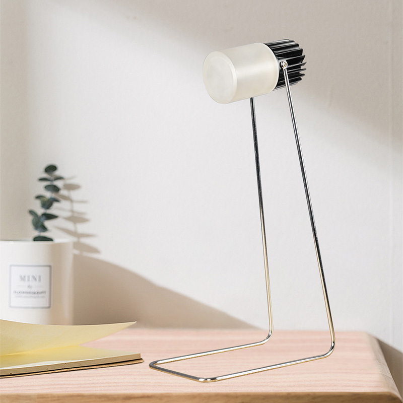 Modernong Bedside Creative Table Lamp